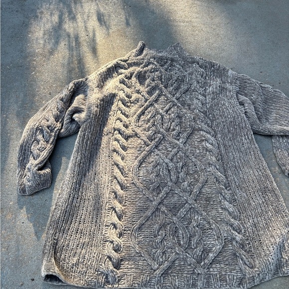 Express Heather Gray Cable Knit Turtleneck Sweater - Picture 4 of 4